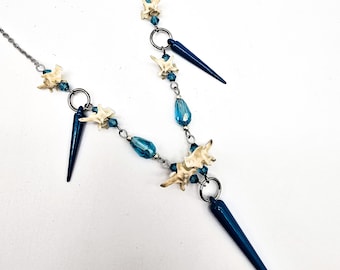 Blue spike snake vertebrae bone necklace, vulture culture jewelry, real snake bone, dark cottagecore, goblincore necklace