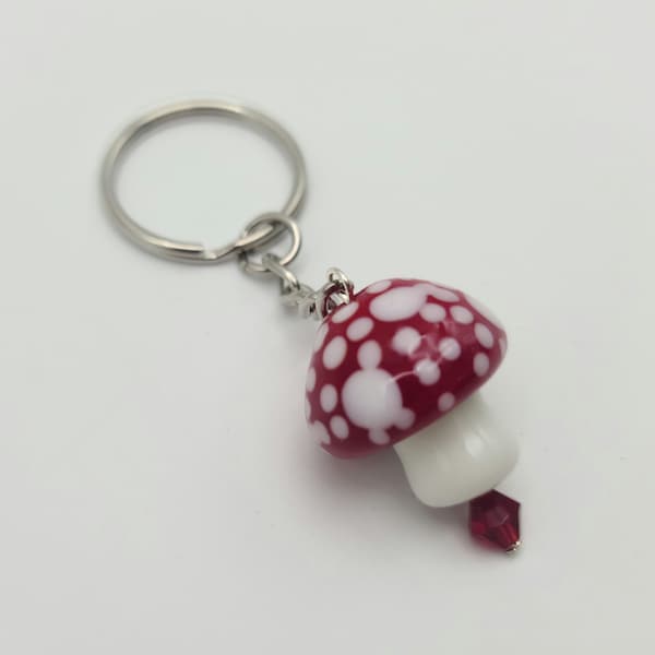 Red mushroom keychain, dark cottagecore gift, goblincore mushroom accessories, mushroomcore purse charm, red and white mushroom phone charm