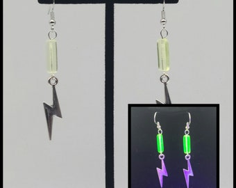 Lightning uranium glass earrings, gothic lightning earrings, vaseline depression glass jewelry, blacklight glow jewelry, uv party accessory