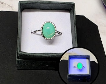 Green uranium glass cabochon ring