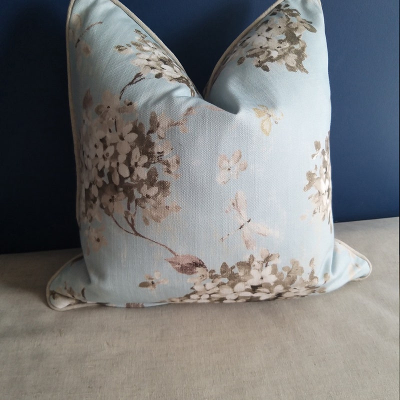 Maya Cushion - Hydrangea main image 1
