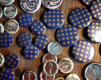 Medieval woodcut print badges