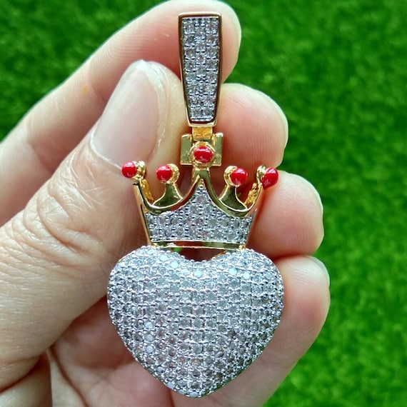 Heart and crown best sale necklace