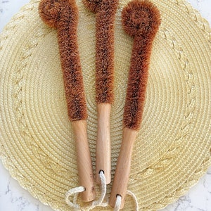 Bottle Scrub Brush Wood with Coconut Fibers | Eco Friendly | Bottle Scrubber | Glass + Jar Cleaner | Zero Waste Dishwashing