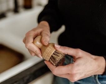 Scrub Brush for Pots and Pans Zero Waste Dishwashing