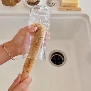 Coconut Fiber Bottle Brush: Eco Friendly Glass & Jar Cleaner