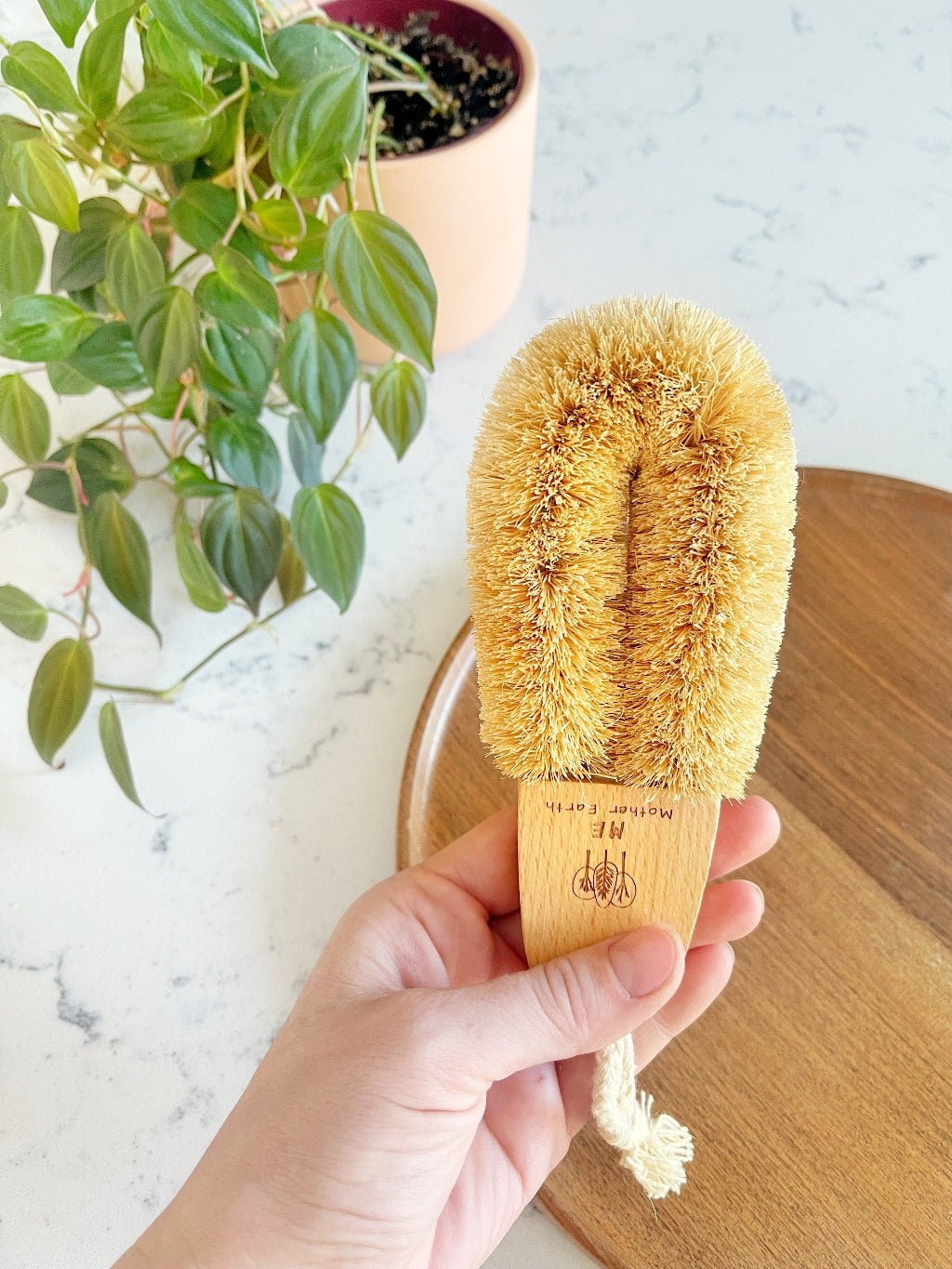 Eco-Friendly Bamboo and Sisal Scrub Brush for Kitchen Cleaning – pocoro