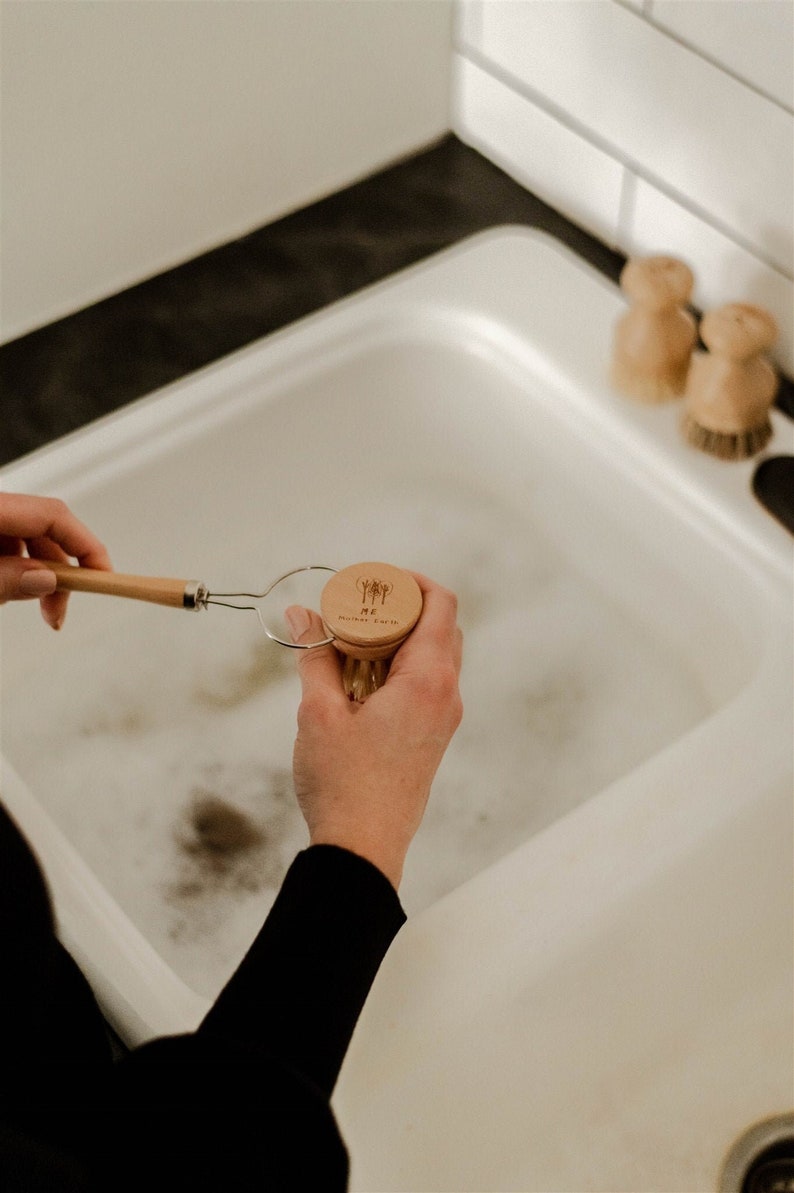 MeMotherEarth Kitchen Brush Replacement Head