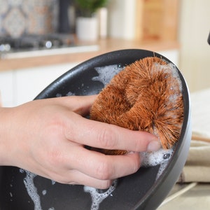 Coconut Scrubbie | Pot Scrubber | Zero Waste Dishwashing | Plastic Free | Steel Wool Alternative | Household Cleaning