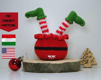 Modèle PDF petit ornement amigurumi elfe dans un sac