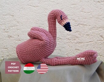 Modèle au crochet PDF Rosalingo le mini flamant rose, breloque pour voiture, idée amigurumi retournement, déco de bureau
