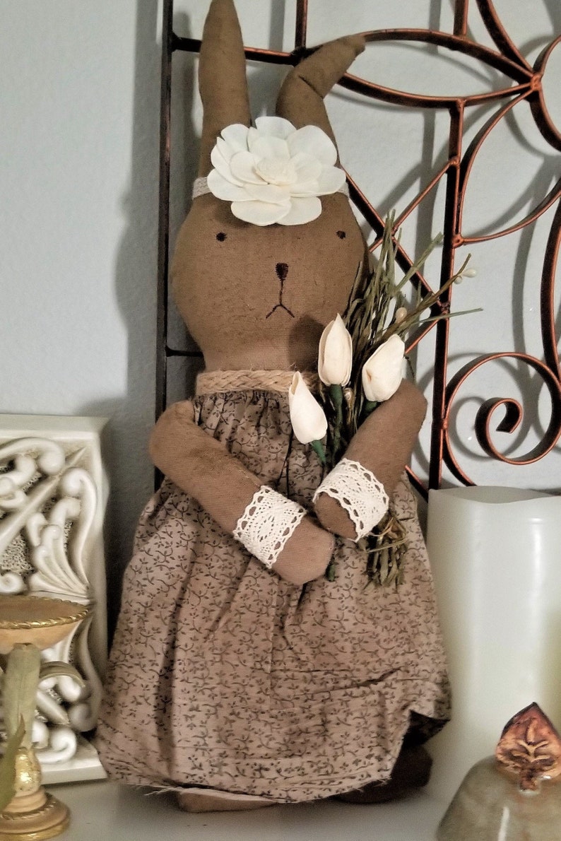 Homespun Primitive Bunny Bridesmaid image 0