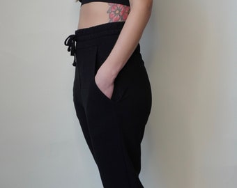 Ultra-Soft Bamboo Lounge Pants: Eco-Friendly Yoga Wear