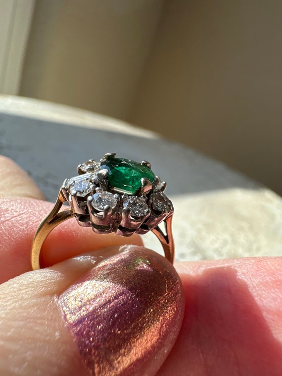 Vintage Emerald and Diamond Ring - image 2