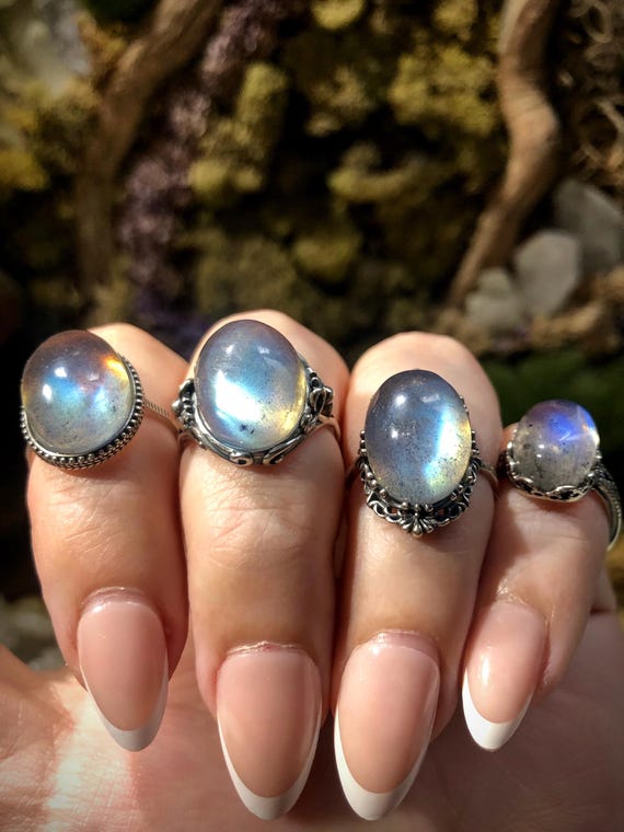ONE Flashy Adjustable Labradorite Ring, Blue Labradorite Ring, Labradorite Rings, Adjustable Crystal Ring, Labradorite Jewelry, Labradorite