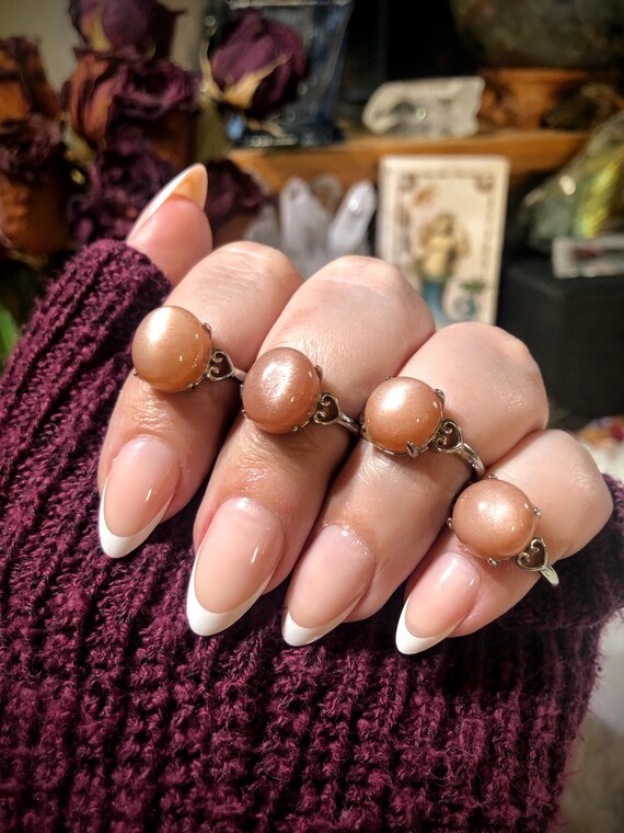 ONE Adjustable Peach Moonstone Ring, Moonstone Ring, Peach Moonstone Rings, Adjustable Rings, Peach Moonstone Jewelry, Moonstone Rings