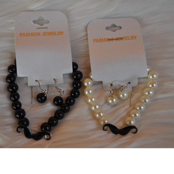 Schnurrbart Perlen Armband und Ohrringe. mit Perlendesign komplettes Outfit