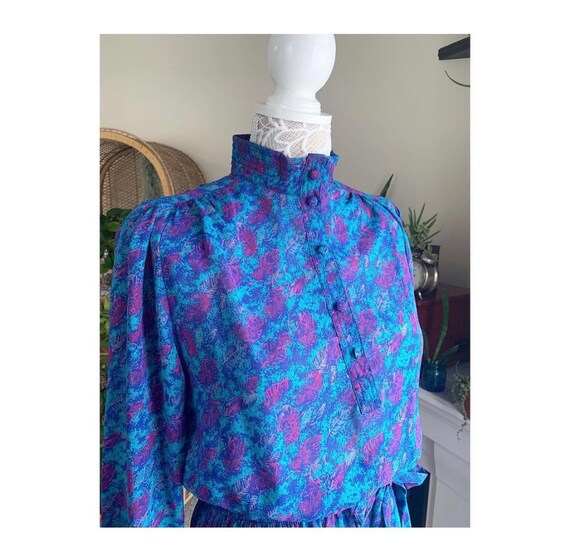 1980s Samantha Stevens Dress with Feather Pattern - image 7