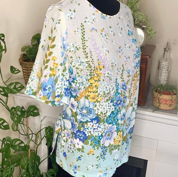 1970s Handmade Vintage Flower Power Floral Top - image 3