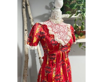 1960s Vintage Prairie Dress with Lace - “Gunne Sax -esque”