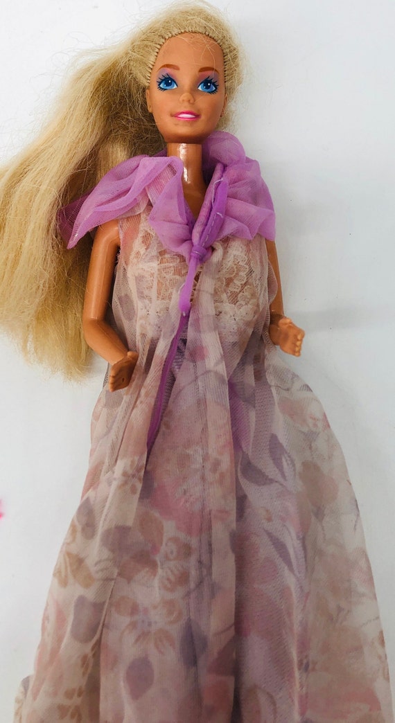 Ne sono rimasti solo 2 Barbie vintage Barbie anni 80 Barbie anni 90 vendute singolarmente abbigliamento originale Barbie Etsy Italia