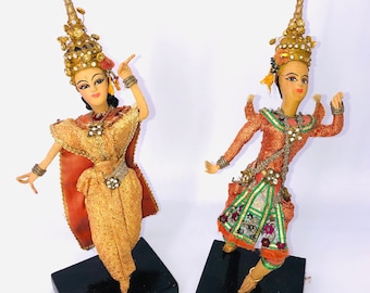ヴィンテージのタイの踊り人形：職人による民芸品のカップル、民族衣装