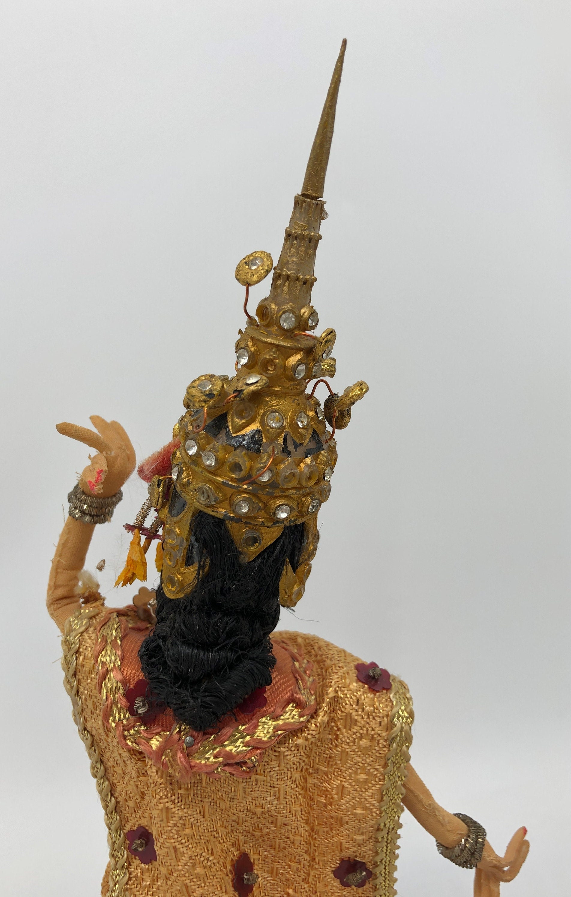 ヴィンテージのタイのダンス人形：職人による民芸品のカップル、民族