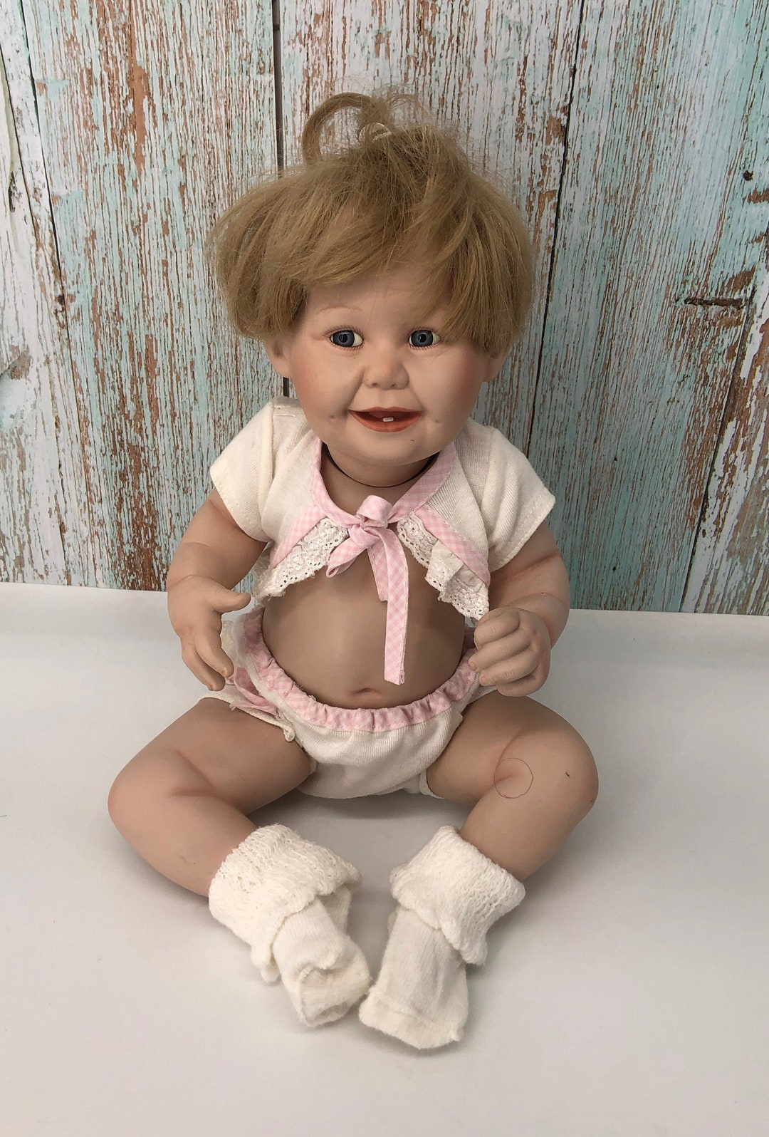 Vintage Ashton Drake Doll 4809, Porcelain cute as a Button Toddler Doll