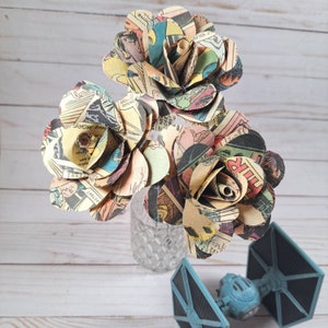 Star Wars Comic Book Roses - Handmade Paper Flowers - Star Wars Gift for Him - Birthday - Wedding Gift - Star Wars Wedding - Star Wars Decor