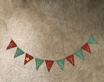 Be Festive Green and Red Christmas Garland