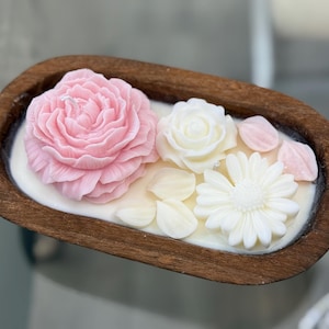 Floral Dough Bowl Candle, Floral candle bowl, Unique Home Decor Gift, Handcrafted Botanical candle, Mother’s Day gift, Valentine’s Day gift