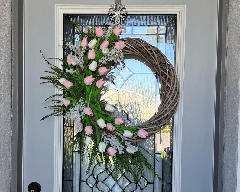 Spring Tulip Wreath for Front Door, Pink and White Floral Door Wreath ...