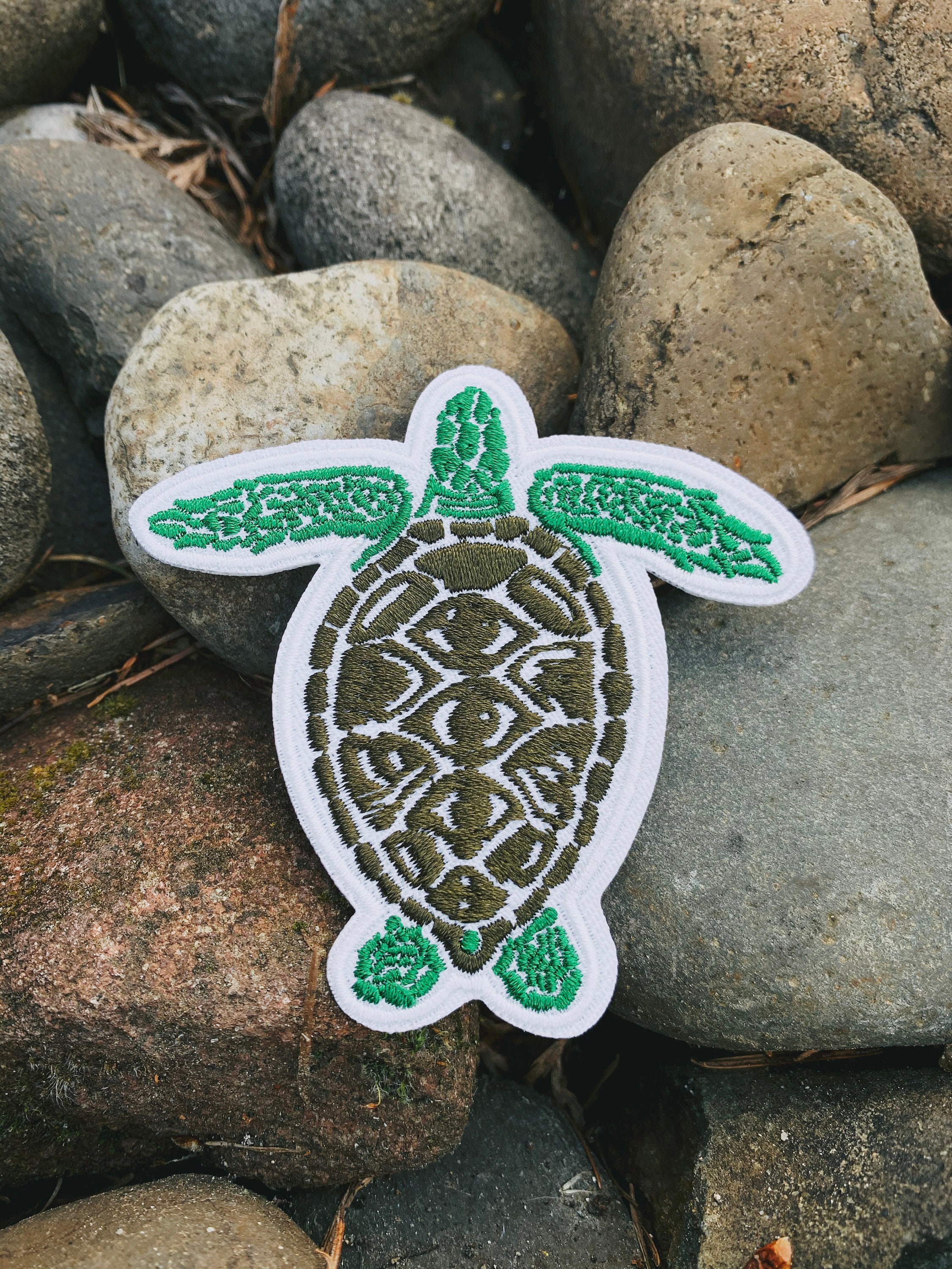 Sea Turtle Iron on Patch / Turtle / Patches / Animal / Embroidery / Patch /  Enamel Pin / Pin / Embroidered Patch / Back Patch // Hatty Hats 