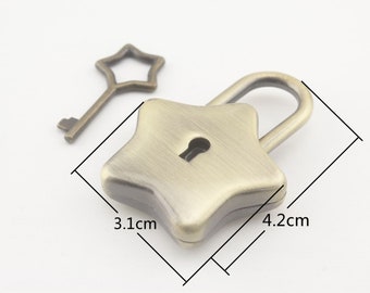 31mm x 42mm Star shape bag purse clutch pad lock and key necklace Charm making hardware Nickel