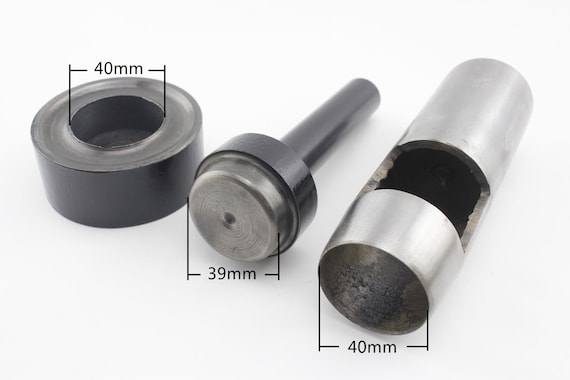 Large grommet tool outlet