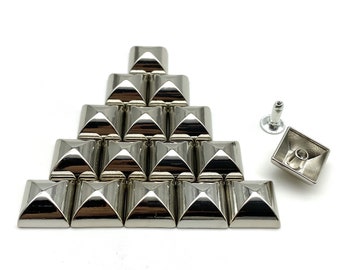 アクセサリー BUNNEY 15mm Pyramid Stud il_340x270.2472944426_lomo.jpg
