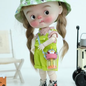 In stock miniature sports bottles for doll blythe Qbaby BJD momoko licca doll water bottles doll mini portable kettle Diandian dianmei