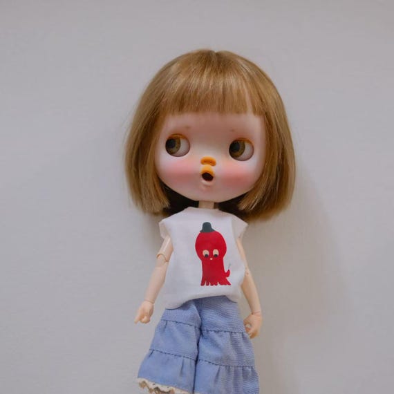 Handmade Blythe T-Shirt: Donald Duck Graphic, 1/6 Scale Doll Clothes