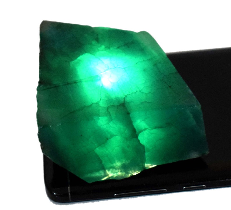 Natural 1000 Carat Brazilian Green Emerald Facet Gemstone Polished Rough Specimen Lot