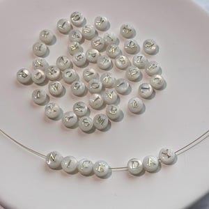 8mm Muschel Alphabet Perlen, Englisch Buchstaben Perlen, Perlmutt Alphabet Perlen, 26 Buchstaben Muschel Perlen, Name Perlen, DIY Schmuck, Großverkauf