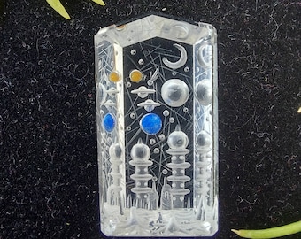 Amazing handcrafted crystal Quartz fantasy cut with lapis and tiger/ crystal Quartz carving. Weight 21.90 carats. Size 24.6X13.2X6.7 mm