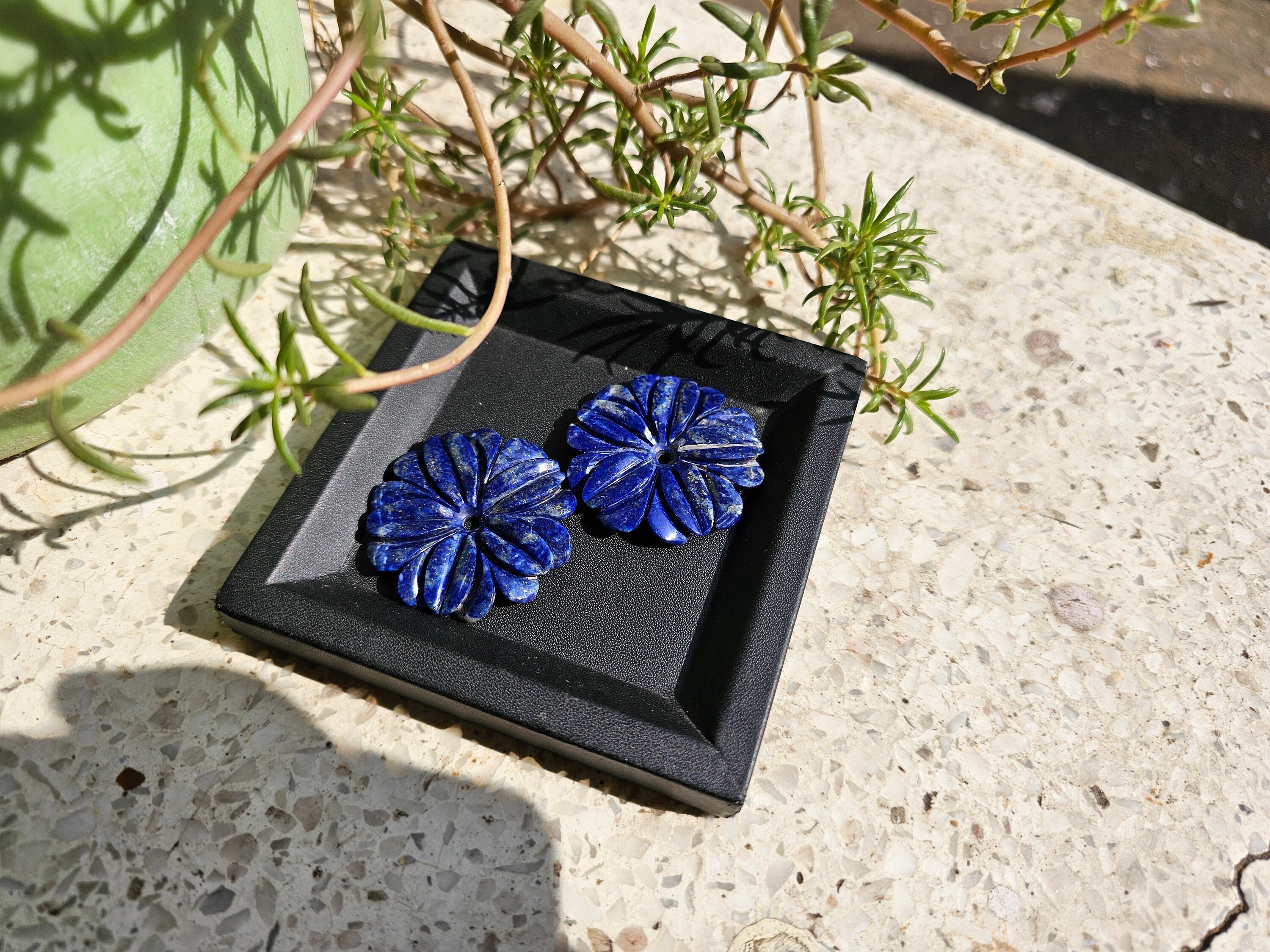 Handcarved Lapis Lazuli Flower Pair: Jewelry Making (32mm, 99.15