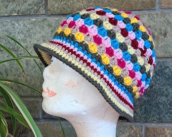 Modèle de chapeau de bob au crochet Chapeau de grand-mère au point de broderie Chapeau de soleil facile pour débutants PDF