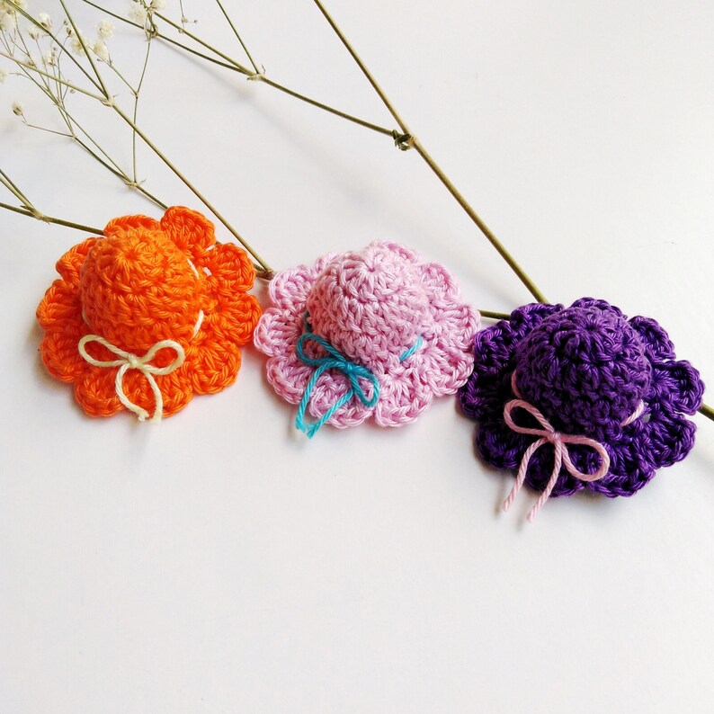 Mini sun hat PATTERN Crochet pattern Doll hat pattern Mini hat Crochet mini brim hat pattern Beginners pattern DIY ornament Crochet applique image 4