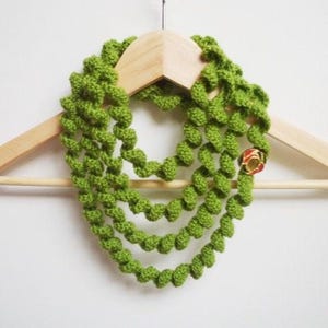 Easy Crochet Spiral Scarf Pattern: Chunky Yarn Necklace (PDF Download)