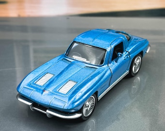 Chevrolet Corvette 1963 / Modelo de coche fundido a presión / Escala 1/36 Corvette / Regalo