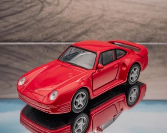 Porsche 959 Diecast Model Car | 1:36 Scale, Red