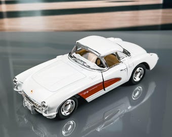 1963年式 シボレー コルベット | ダイキャストモデルカー | 1/36