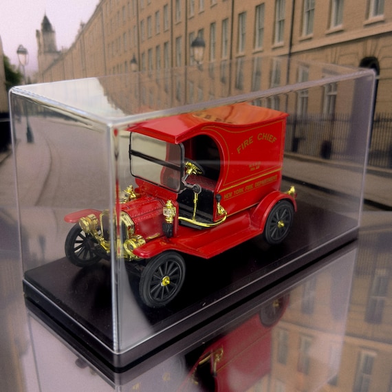 1913 Ford Model T Fire Chief Paddy Wagon | Diecast Model Car