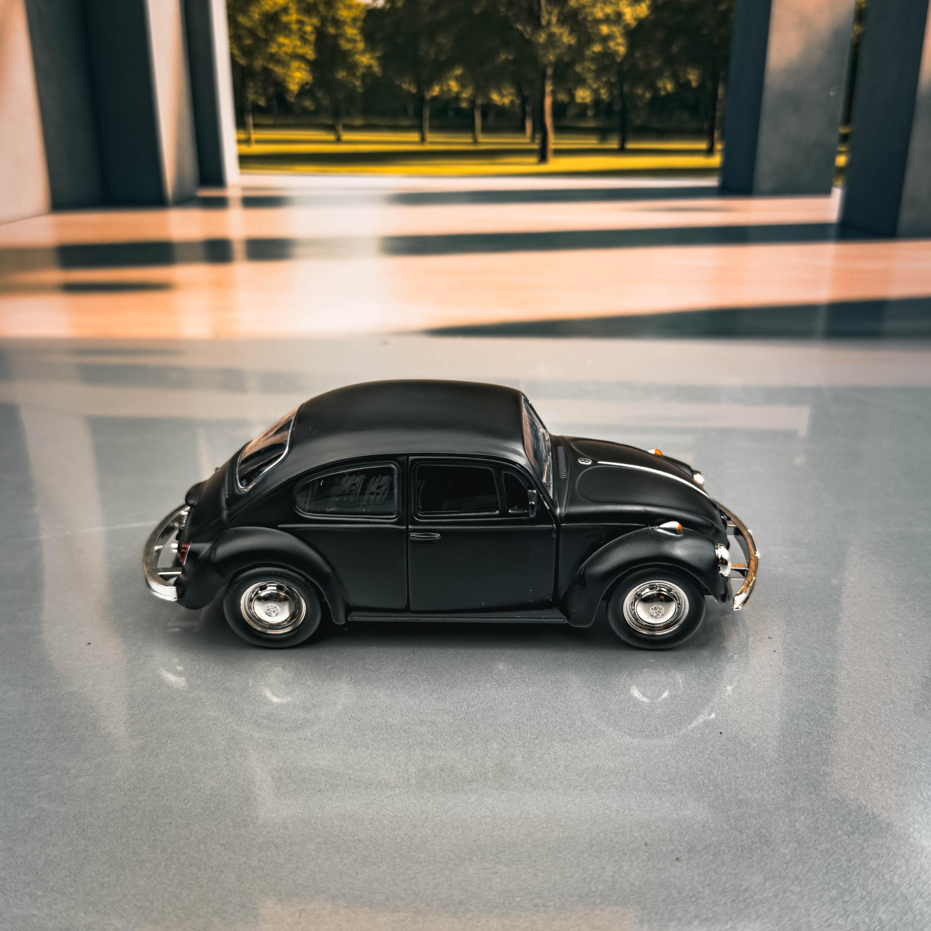 Volkswagen Beetle Classic | Diecast Model Car | Scale 1/36 | Gift